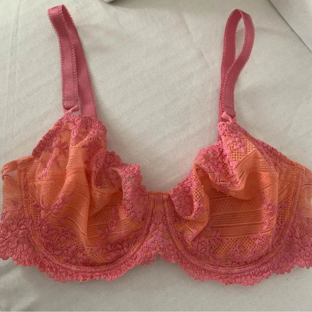 Bundle of 3 Wacoal Embrace Lace Bras 65191 36D - Picture 2 of 7